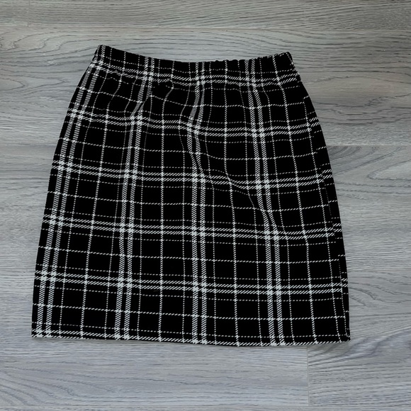 Girls Checkered Print Pencil Skirt - Picture 2 of 3